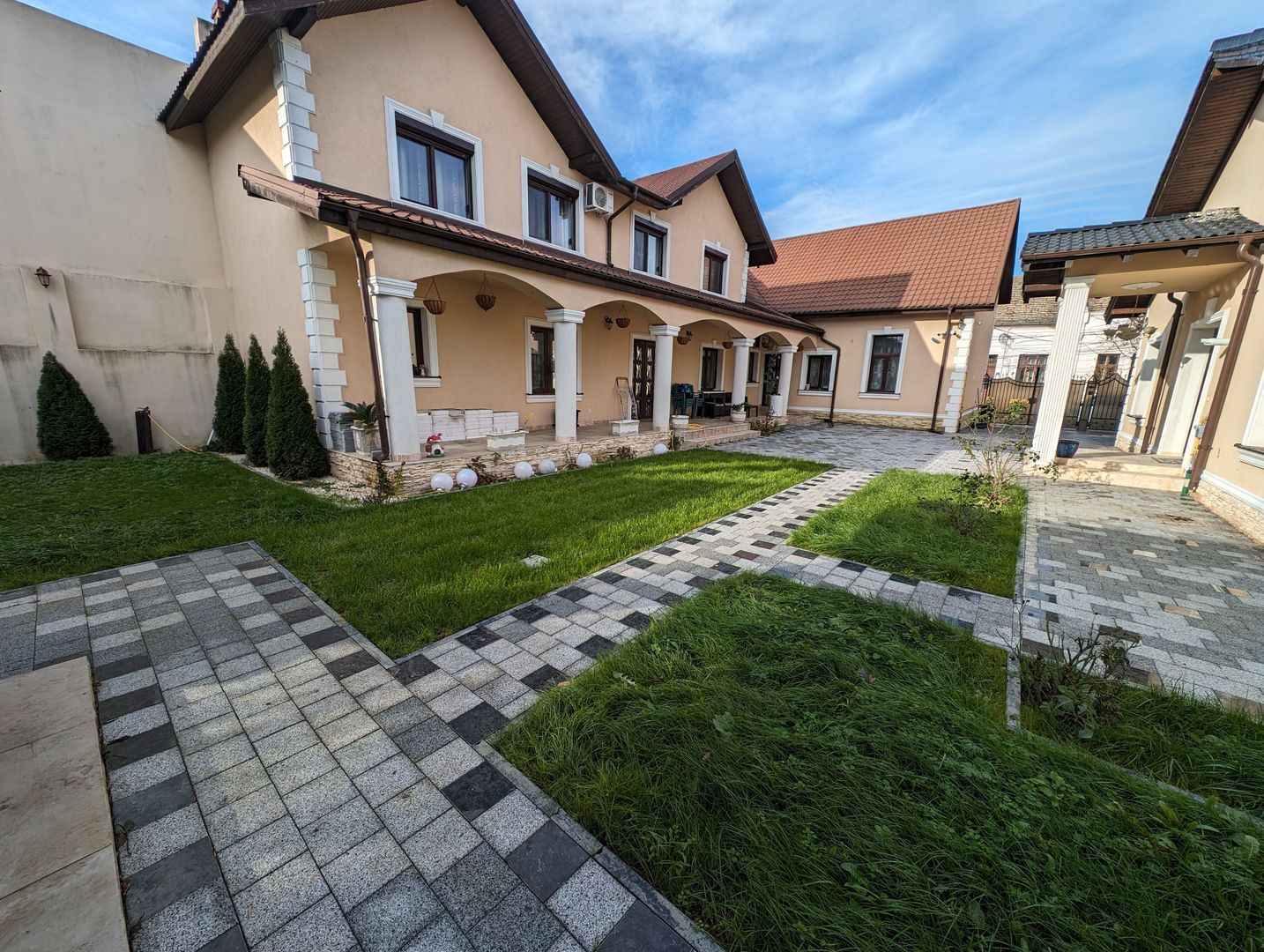 Casă in zona Iosefin - Poză 3