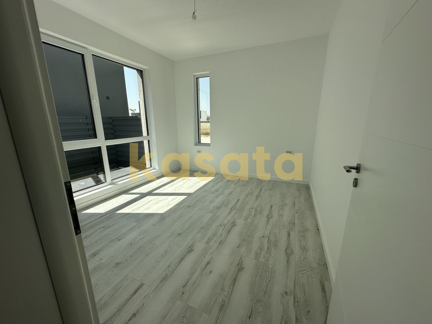 Casă pe parter | 4 camere | Domnești 🏡 - Poză 13