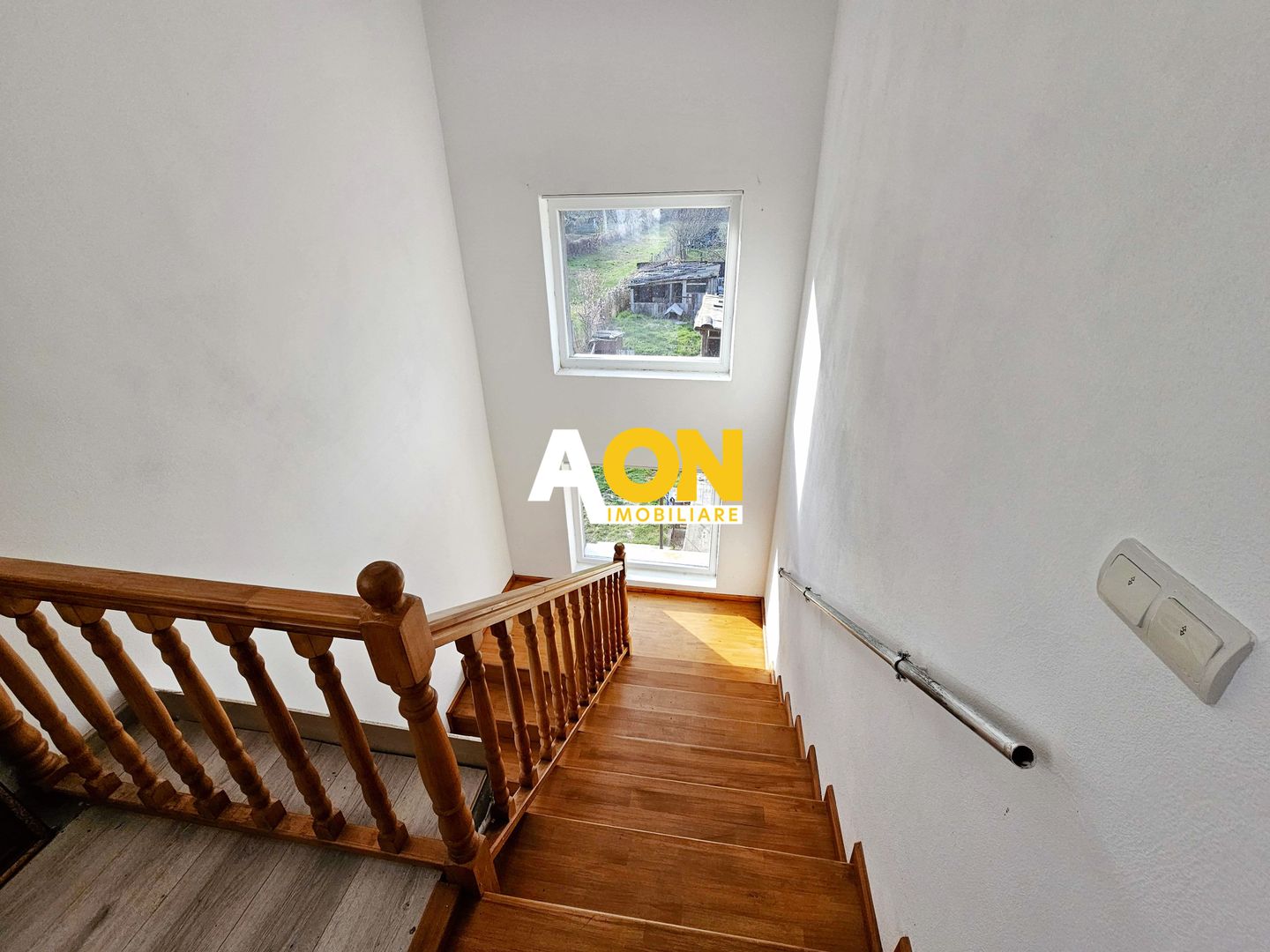 Casa semifinisata, 4 camere, 1755 mp teren, la asfalt, zona Paclisa - Poză 9