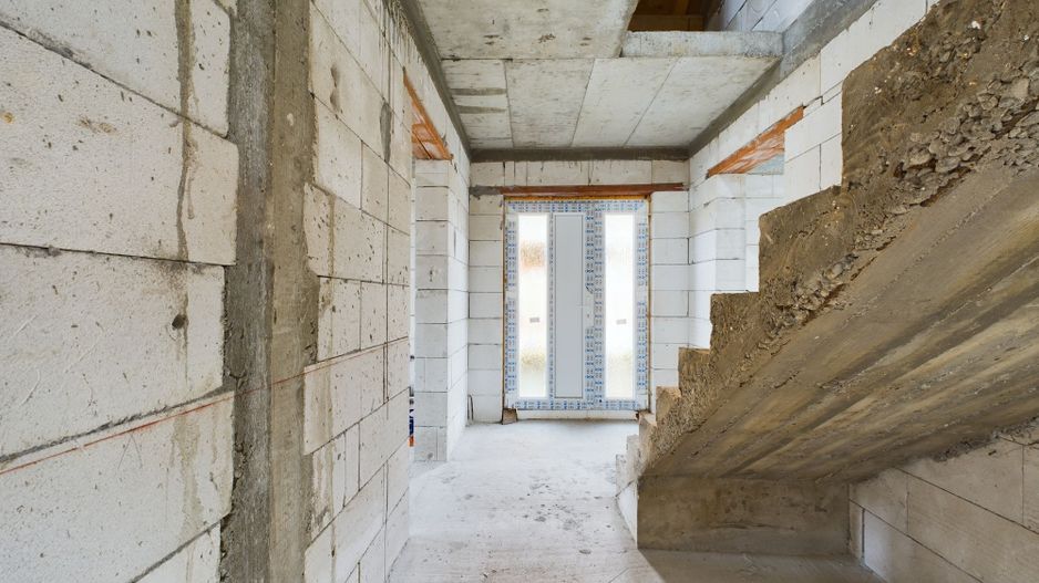 Casă în Izvin – 90 mp utili, curte 500 mp, la roșu - Poză 7