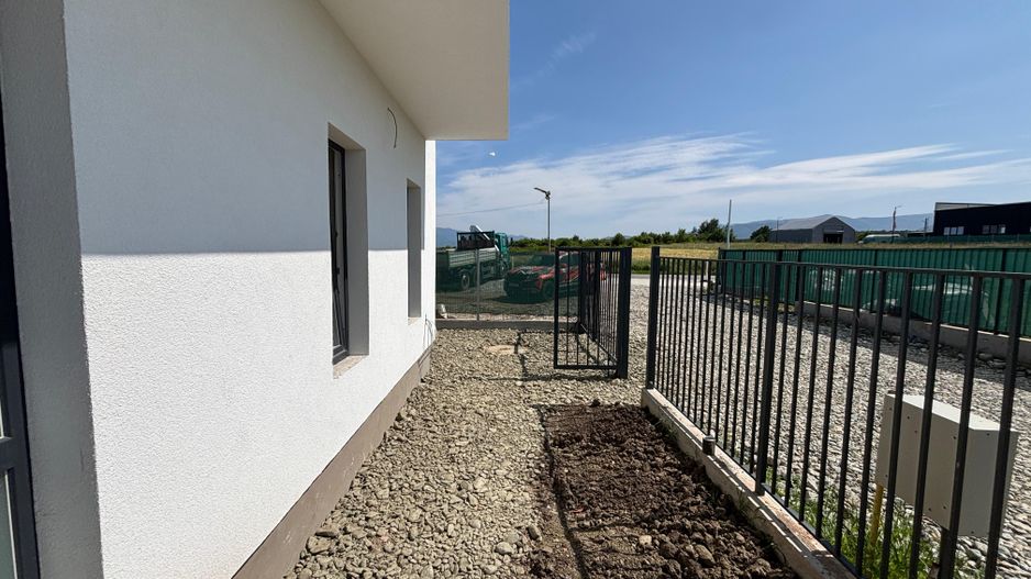 Viața la casă, liniște și munți la orizont – Duplexuri noi în Mohu - Poză 12