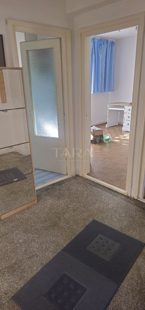 Apartament cu 3 camere în Gruia, într-o zonă liniștită - Poză 1