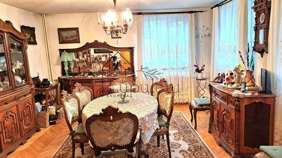 Casă de Vanzare | 200 MPU | Teren 305 MPU | Ultracentral - Poză 1