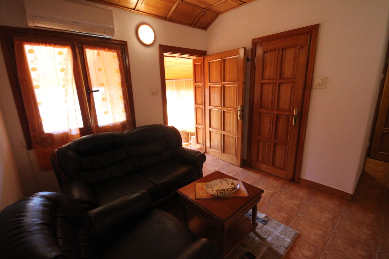 APARTAMENT SPATIOS  IN VILA - Poză 6