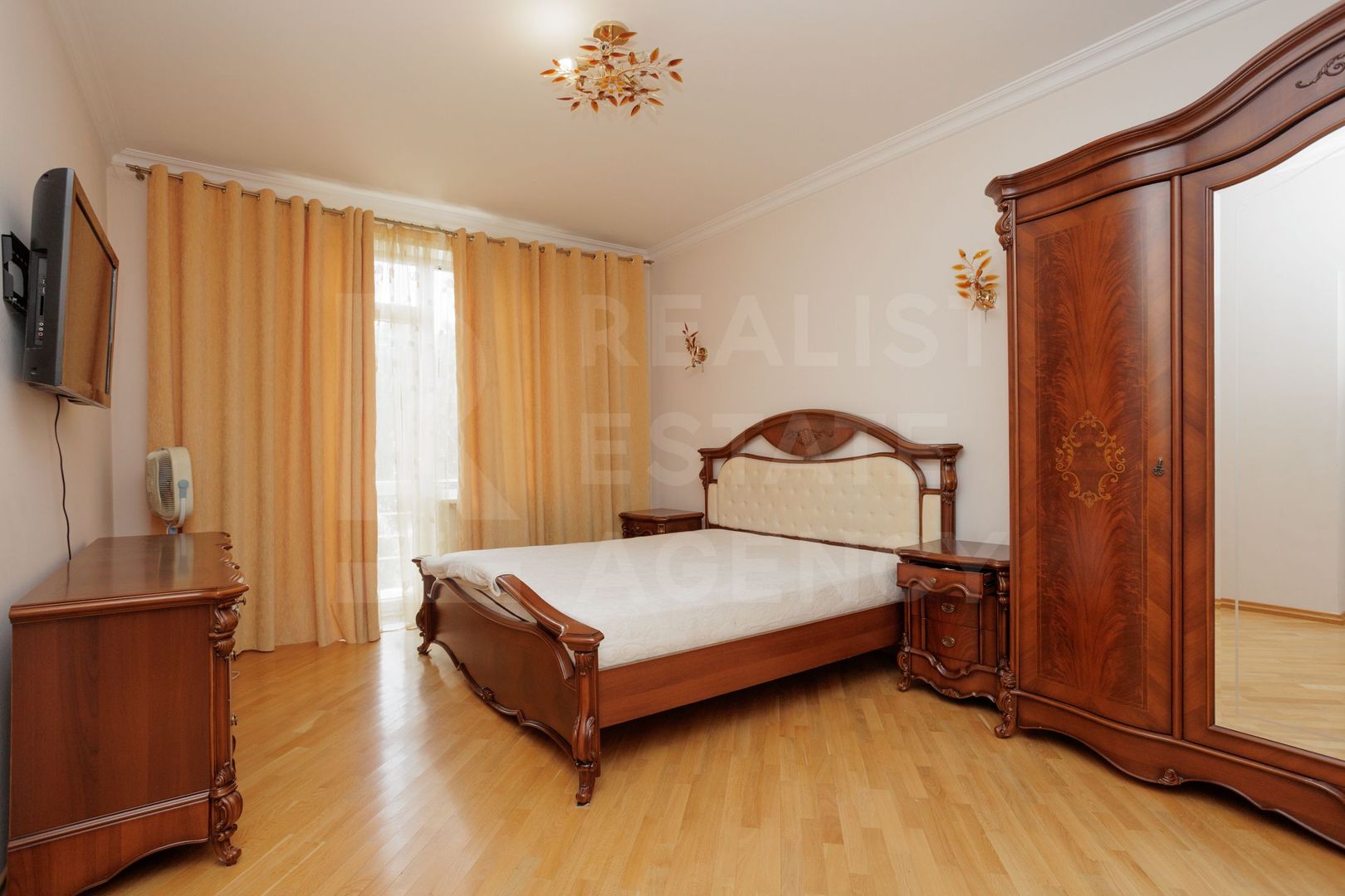 Chirie, casă, 6 camere, Strada Trifan Baltă, Centru - Poză 17