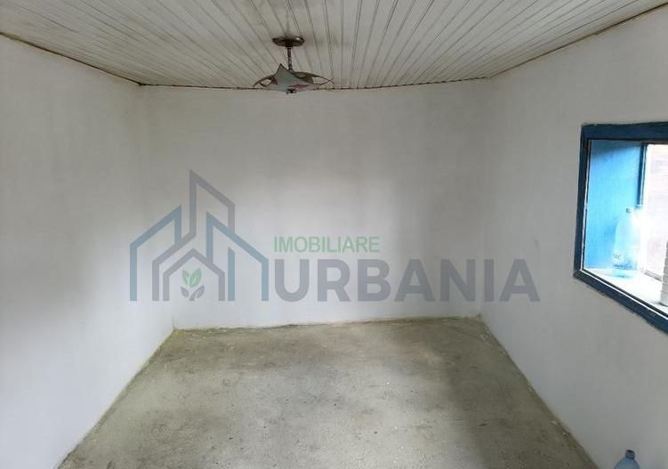 Casă renovată în stil tradițional, Romanesti, Iași – 3 camere, 50 mp utili, teren 3240 mp - Poză 5