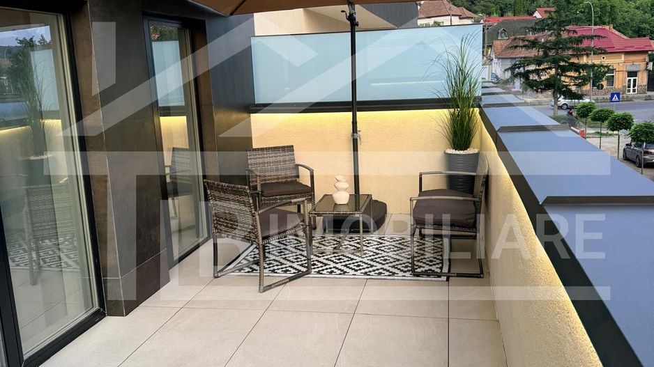 Apartament cu 2 camere, 52mp, terasa 20mp, parcare, lux, Zona Vivat Residence - Poză 11