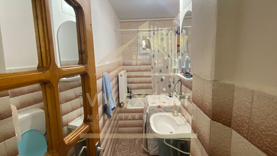 APARTAMENT 2 CAMERE ETAJ 2 ZONA VIȘOI CAMPULUNG - Poză 9