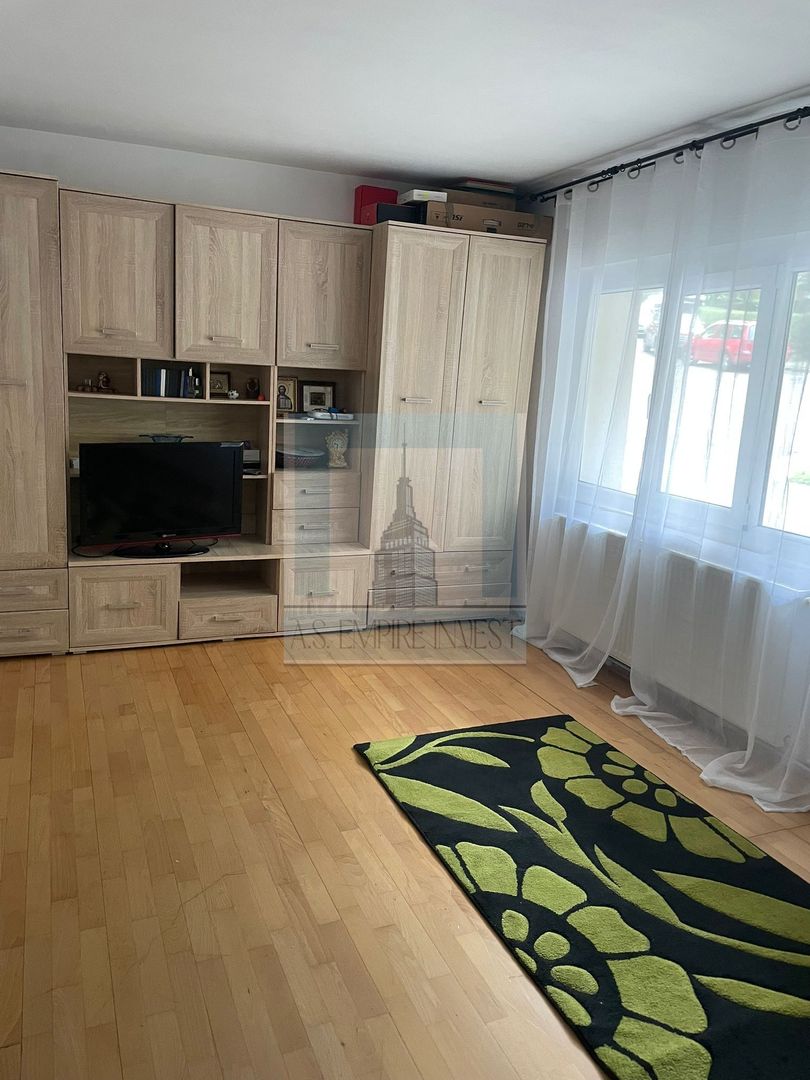 Apartament 2 camere , mobilat/utilat - zona Racadau - Poză 1