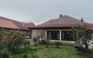 DE VANZARE CASA 5CAMERE ZONA CENTRALA TALMACIU - Poză 39