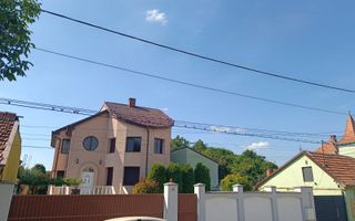 🏡 VILA DEOSEBITĂ DE VÂNZARE ÎN ARAD – ZONA CENTRALĂ - Poză 3