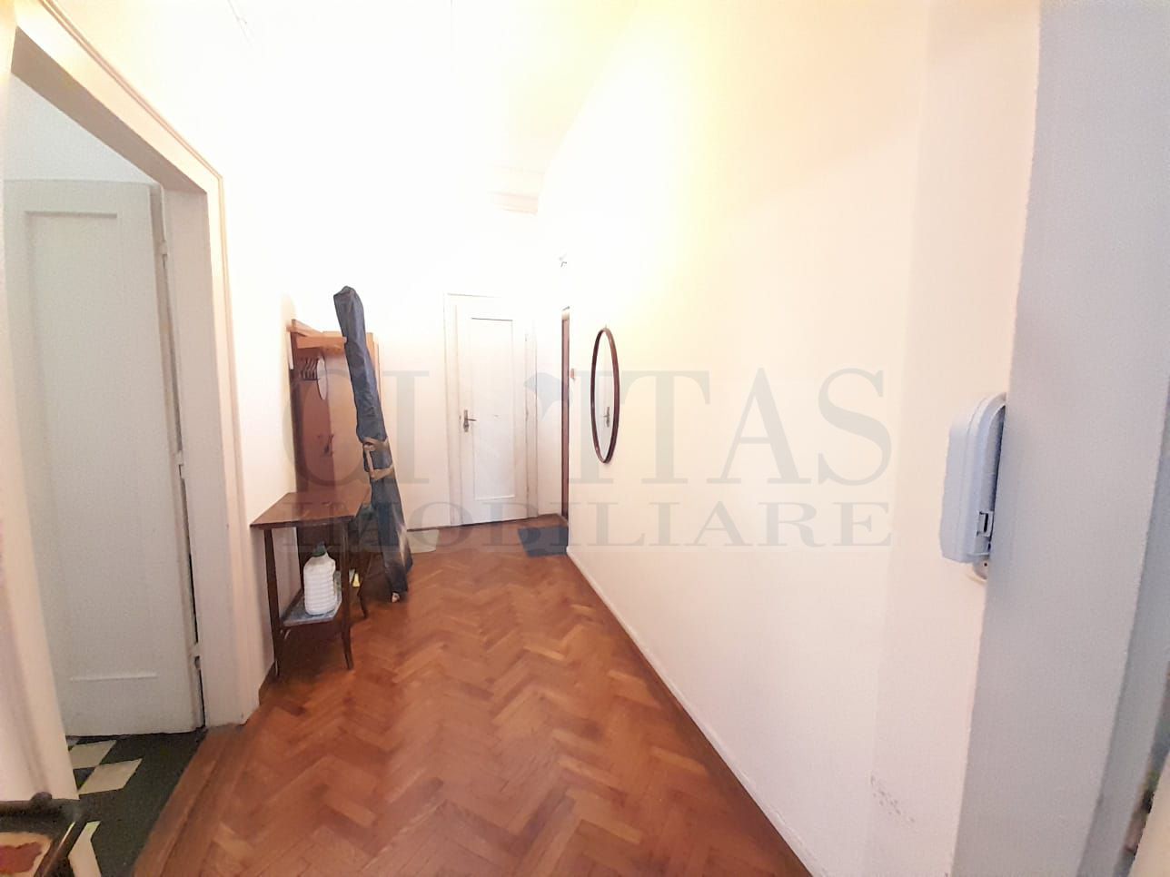 Apartament 2 camere in bloc tip vila,  strada Horea! - Poză 5