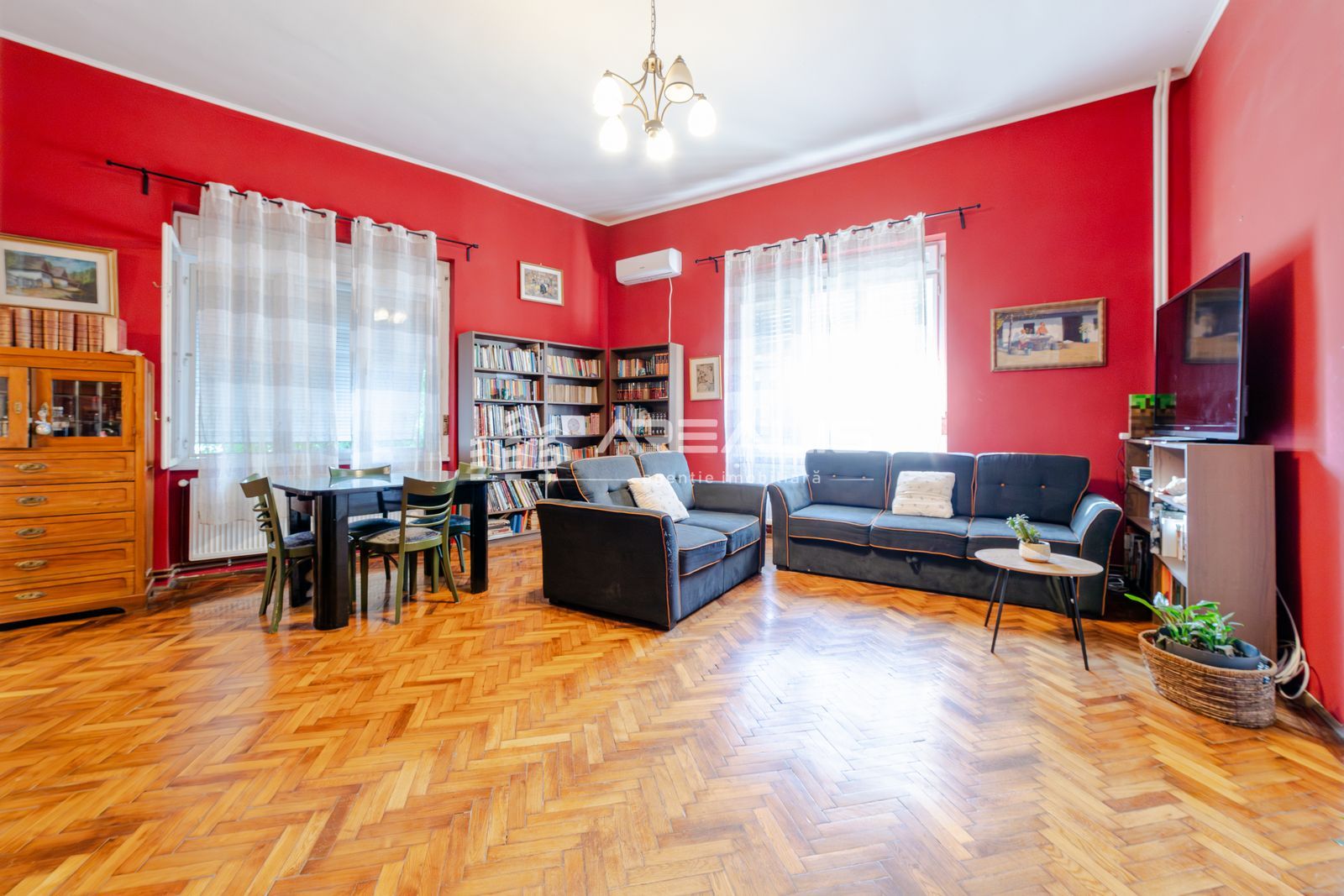 Central, spațios și versatil – Apartament cu 4 camere - Poză 1