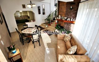 Casa 8 camere,4 bai,482mp,1.100mp teren,2 garaje,0% comision - Poză 18