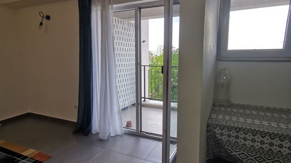 Garsoniera spatioasa mobilata si utilata - Poză 8