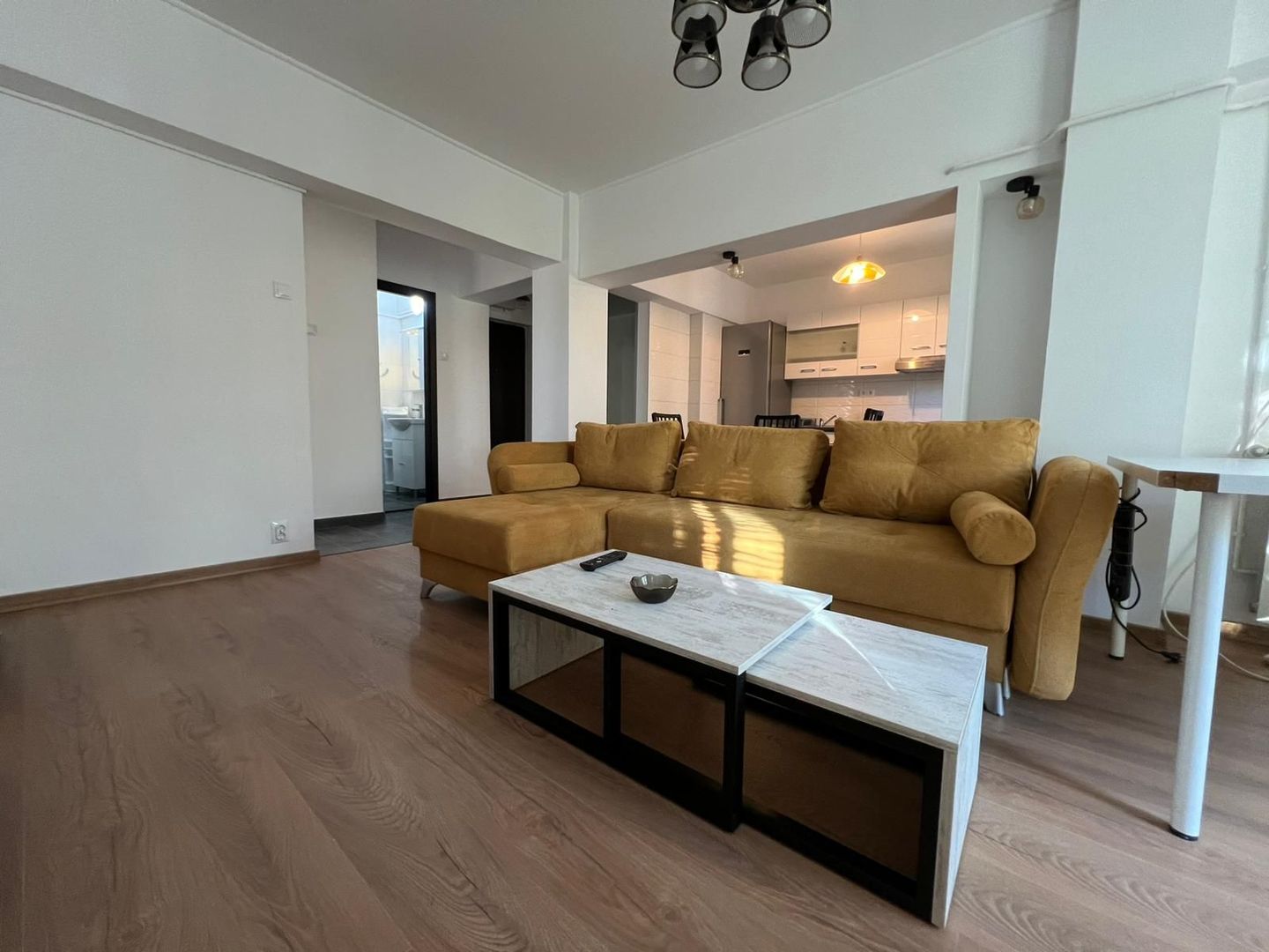 Apartament 3 camere - Poză 3