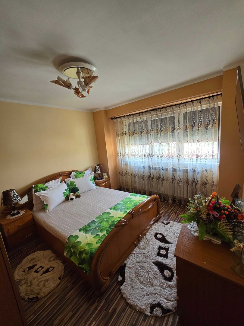 Apartament 2 camere confort 1,Micro 18 - Poză 1