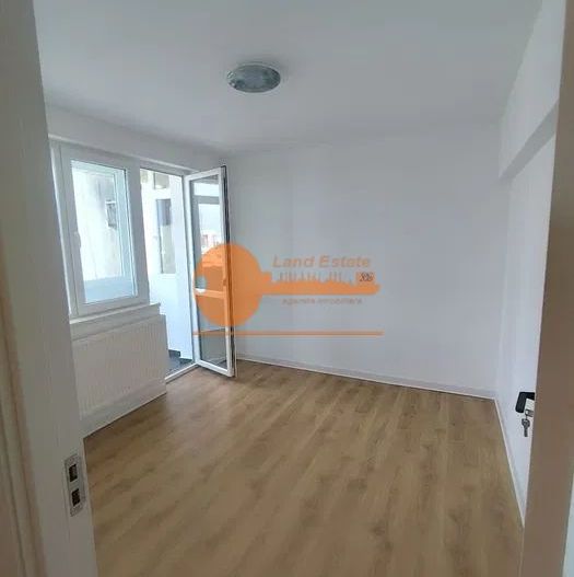 Apartament 3 camere Calea Grivitei - Poză 7
