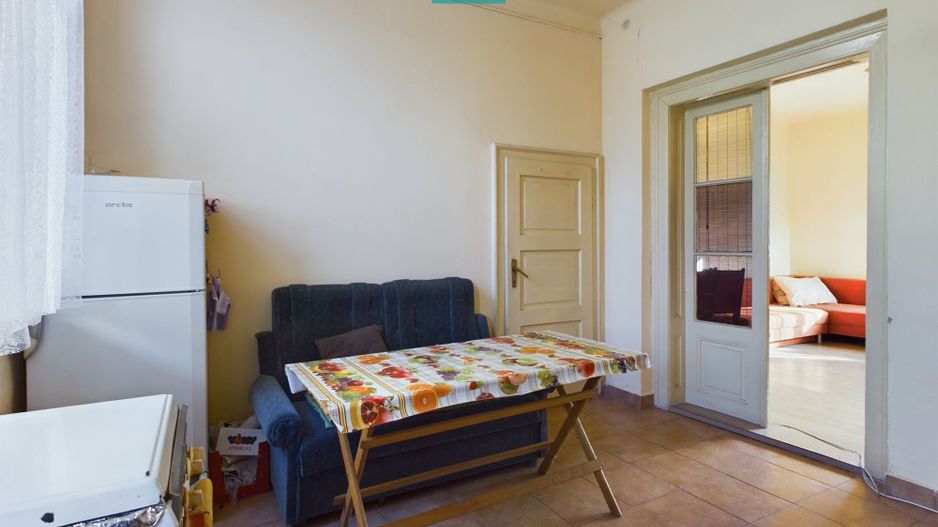 Casă cu teren în Pârneava - Poză 11