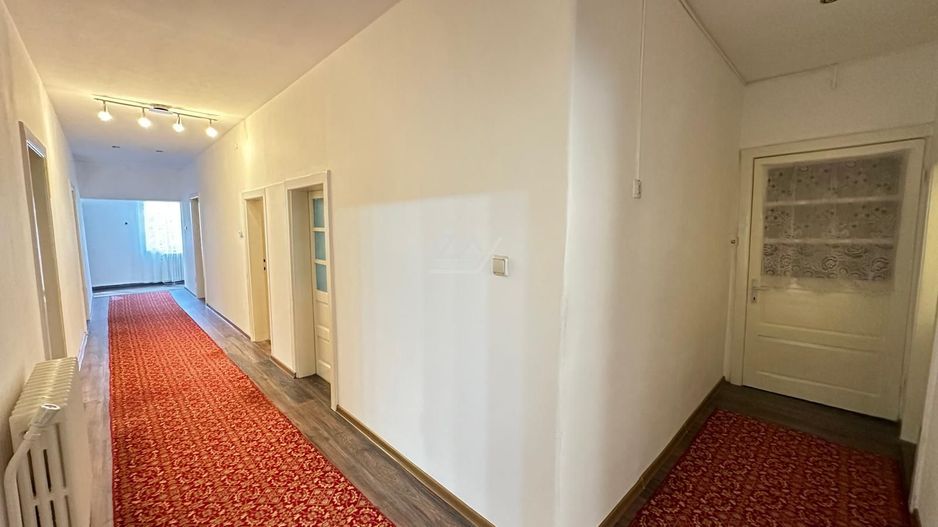 Casa individuala cu 5 camere decomandate. Pozitie excelenta. DIsponibila imediat - Poză 13