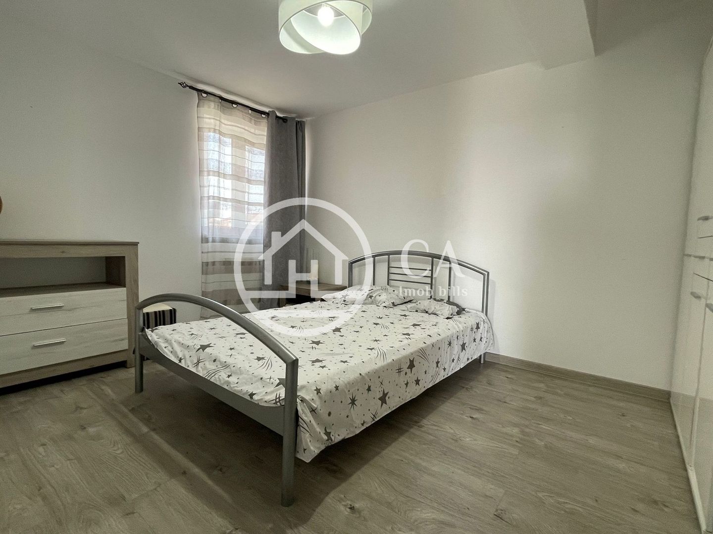 Apartament cu 3 camere de vanzare in cartierul Luceafarul, Oradea - Poză 6