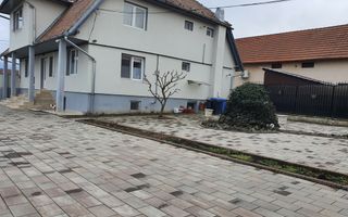 Proprietate cu 2 case | 540 mp utili | Teren 1000 mp | Tălmaciu - Poză 2