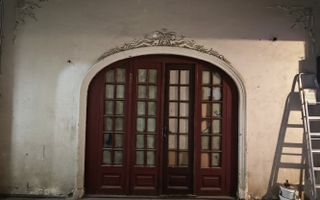 Casă cu farmec istoric în zonă protejată Rosetti, ideală pentru restaurare - Poză 7