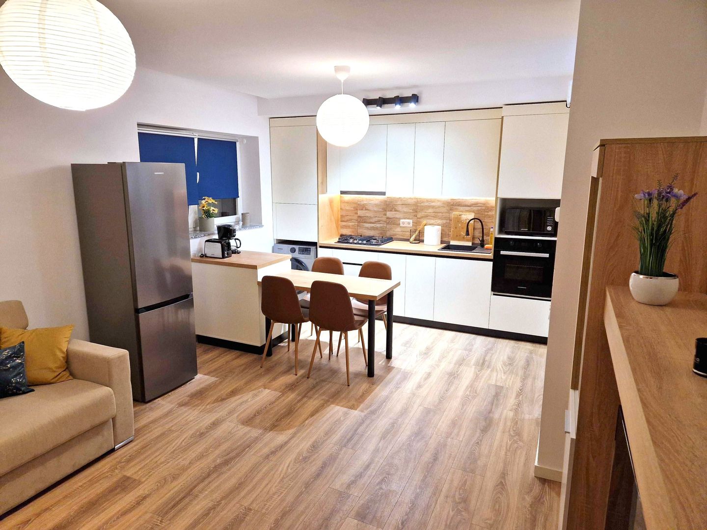 🏡 Îmchiriez Apartament cu 2 camere premium, Vivenda Hercesa, parcare subterană - Poză 1