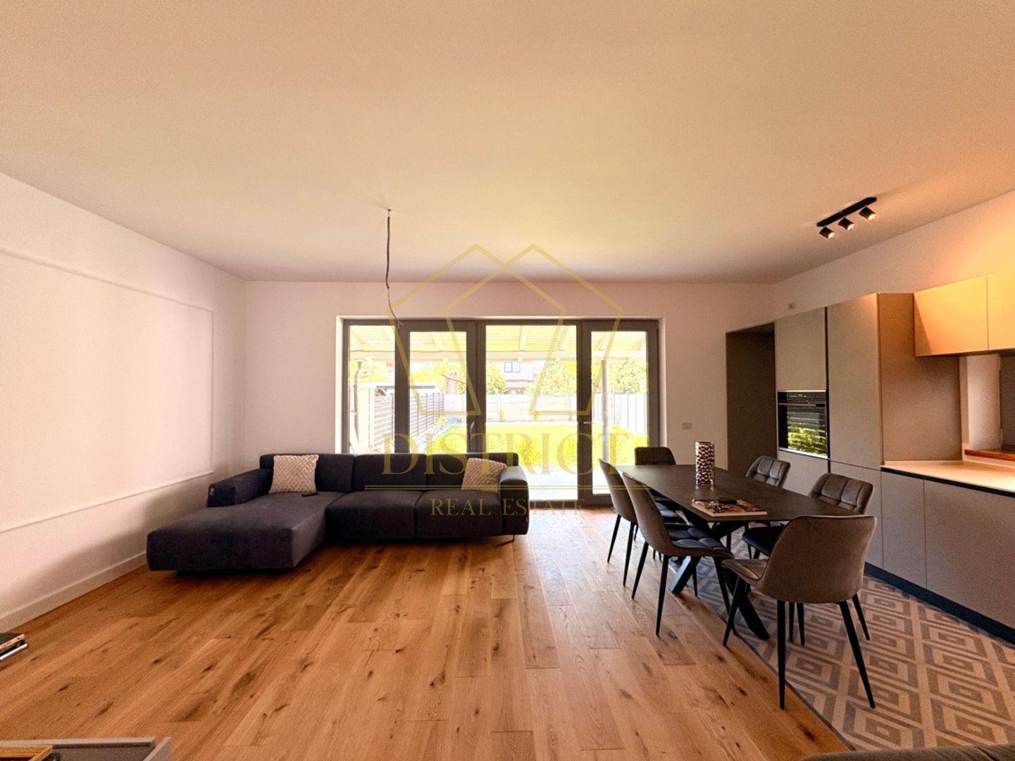 Duplex superb cu 4 camere, mobilat si utilat | Mosnita Noua - Poză 6