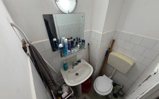 Decomandat. La 2 pasi de Shopping City. 2 bai - Poză 17