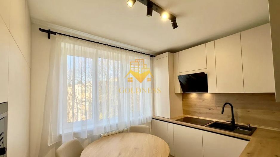 2 camere semidecomandate, Prima Inchiriere, Hotel Royal Gheorgheni - Poză 5