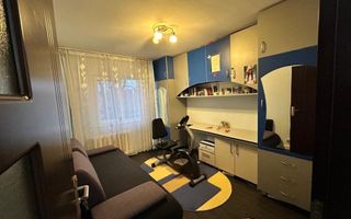 Apartament cu 4 camere decomandat, ideal pentru o familie! - Poză 5