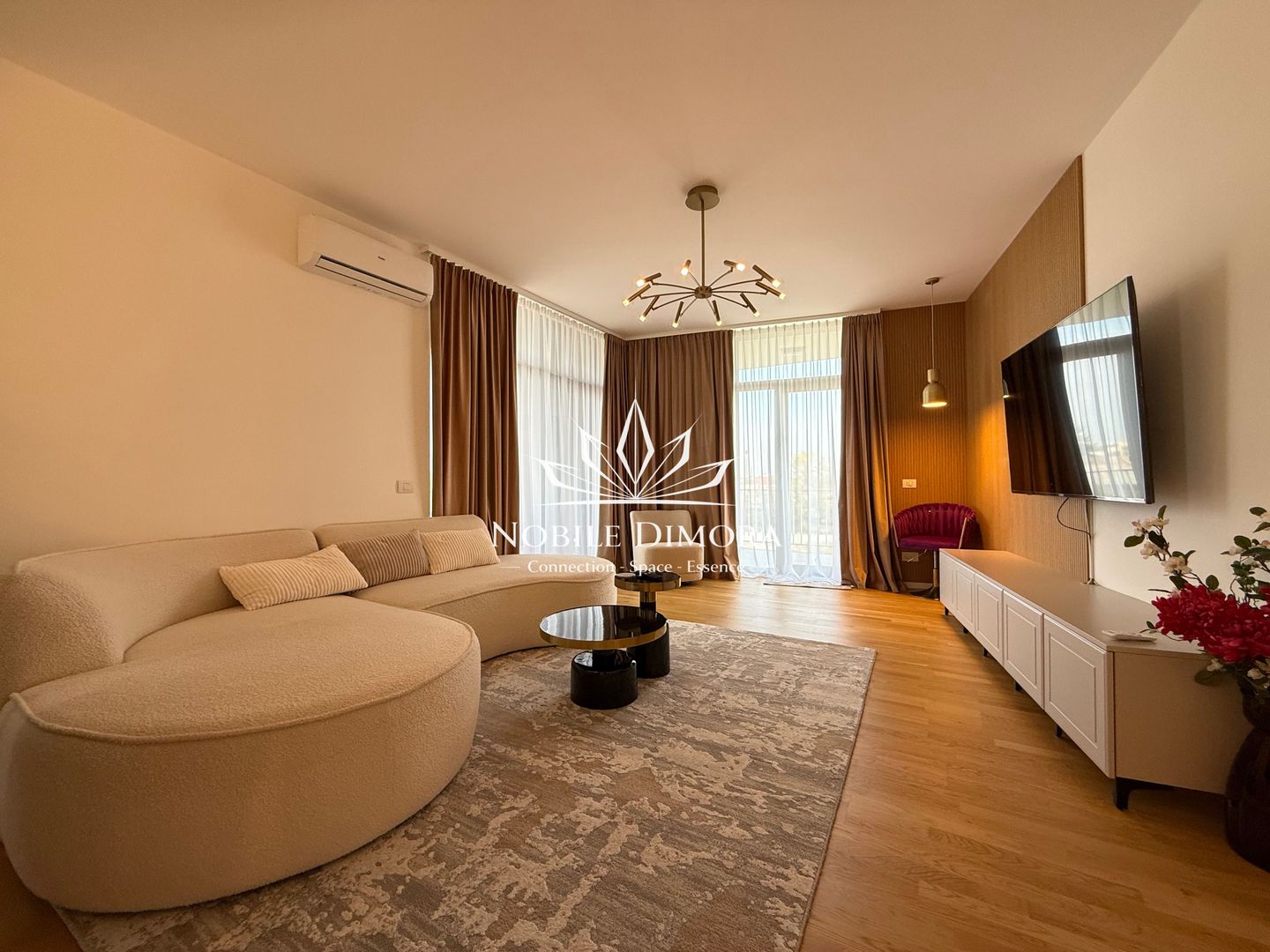 ISHO - Apartament cu 4 camere de lux, 2 bai, 2 balcoane, parcare privata - Poză 1