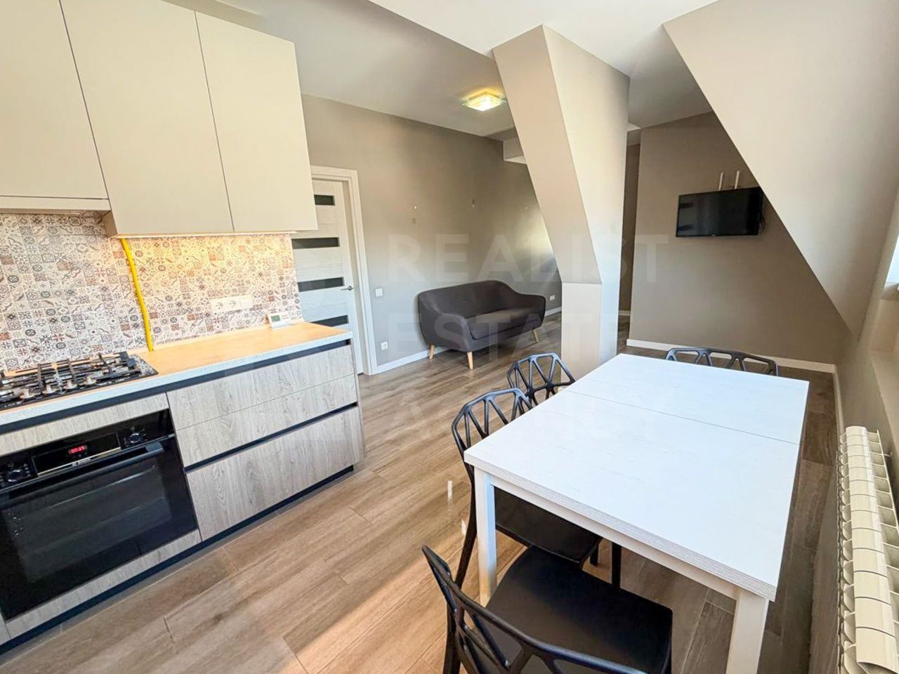Chirie, apartament, 1 cameră, strada Vlaicu Pîrcalab, Centru - Poză 2