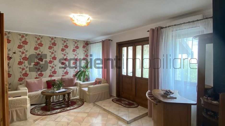 Apartament la casa ultracentral - str. Mihai  Eminescu - Poză 1