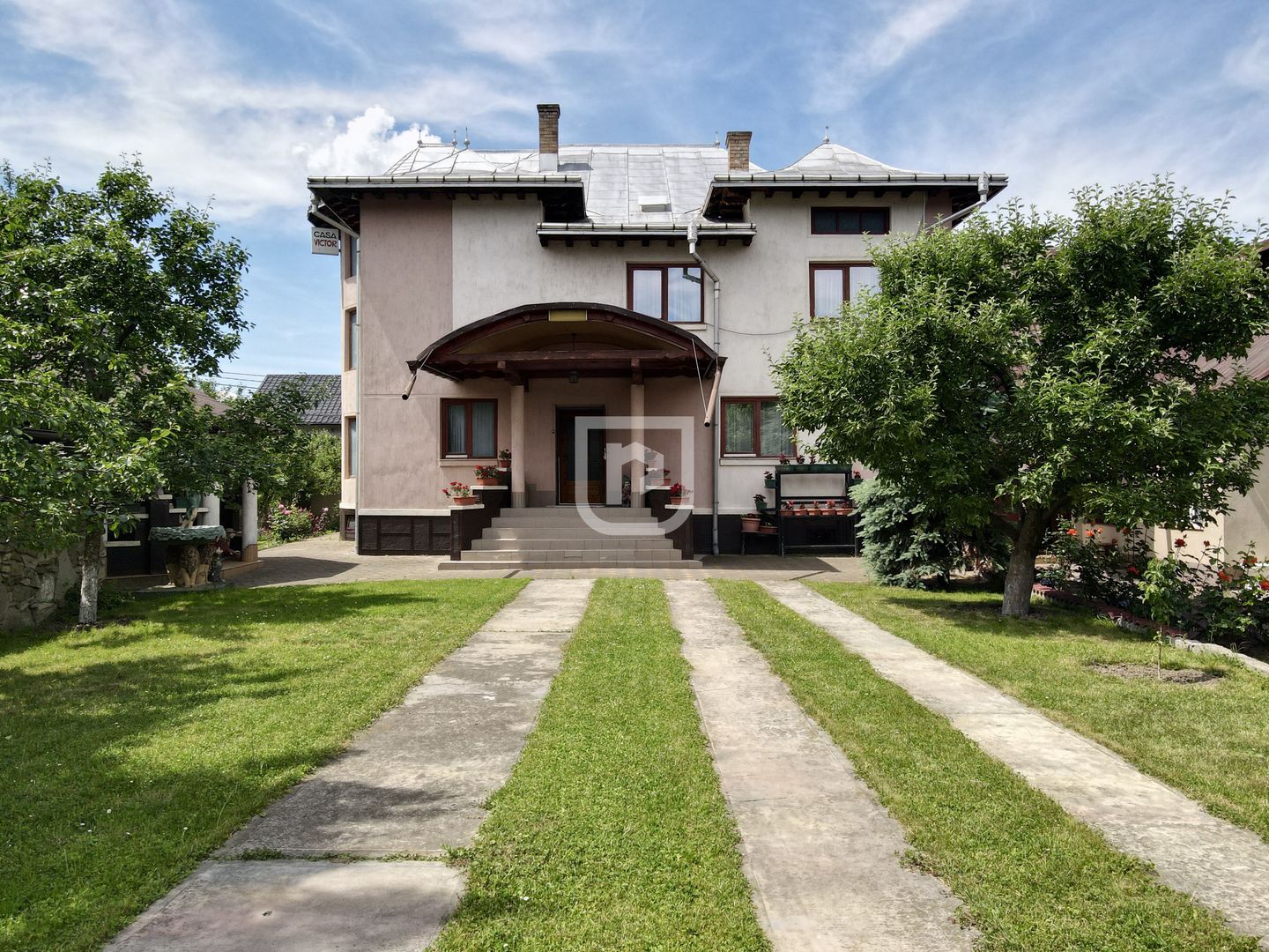 Pensiune si Casa Ultracentral | Gura Humorului | Arinis | Bucovina - Poză 3