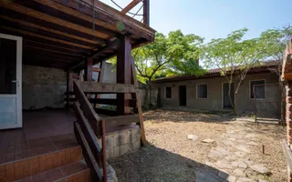 Casa cu 5 camere si 350 mp de teren in spate la parcul Salca - Poză 13