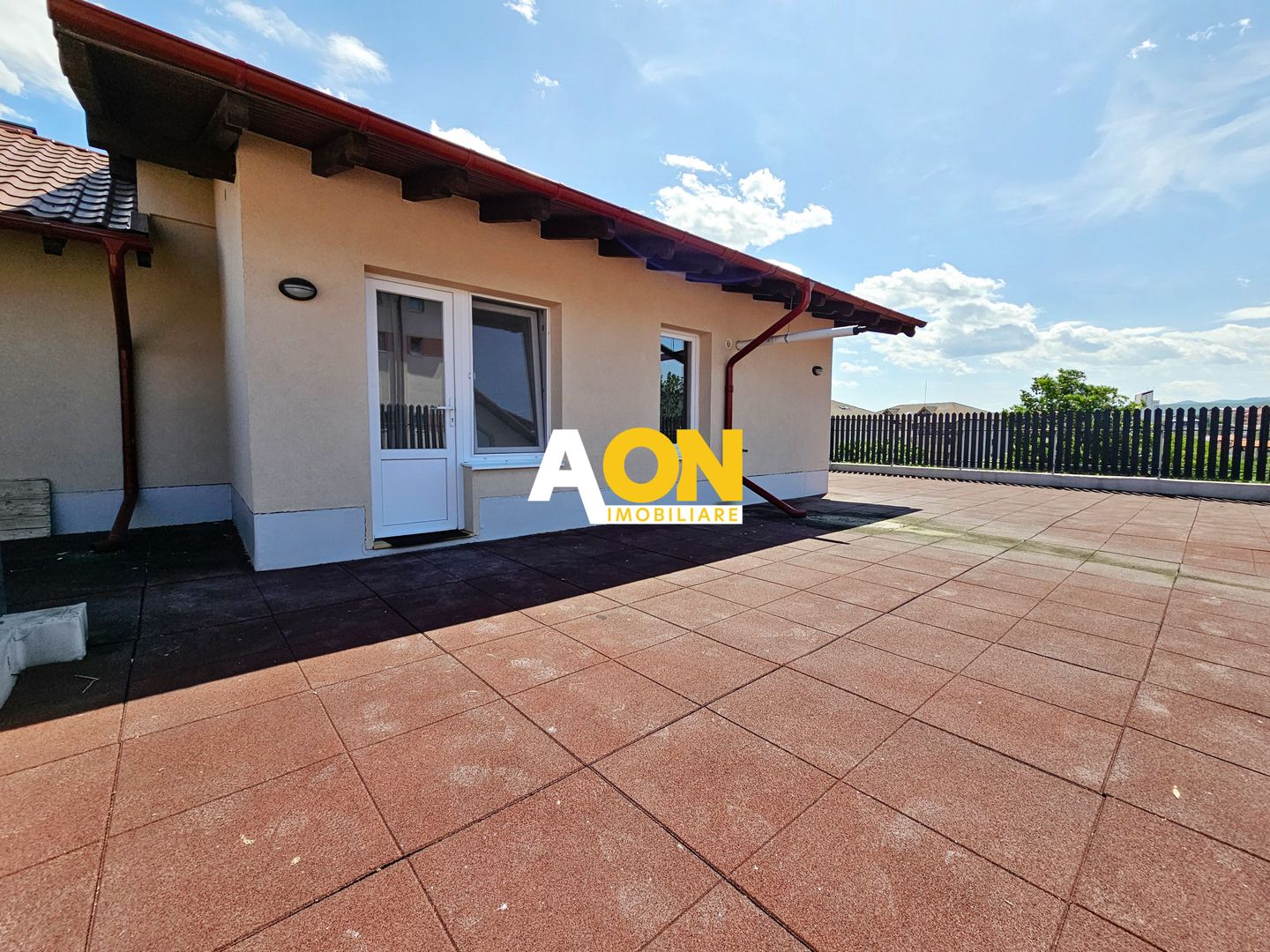 Penthouse 4 camere, 100 mp utili + terasa 83 mp + boxa 21 mp, Centru - Poză 14