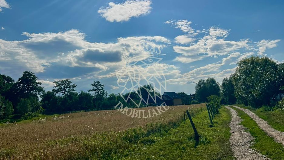 Teren intravilan 6800 mp cu utilitati-Parcelabil-Sieu 21km de Bistrita - Poză 2