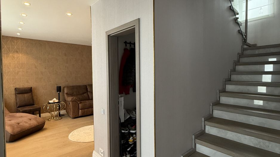 Casa de vânzare PREMIUM in Selimbar - Poză 4