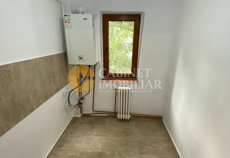 Etaj 2, zona Alexandru cel Bun 2 camere-liber mutare imediata - Poză 7