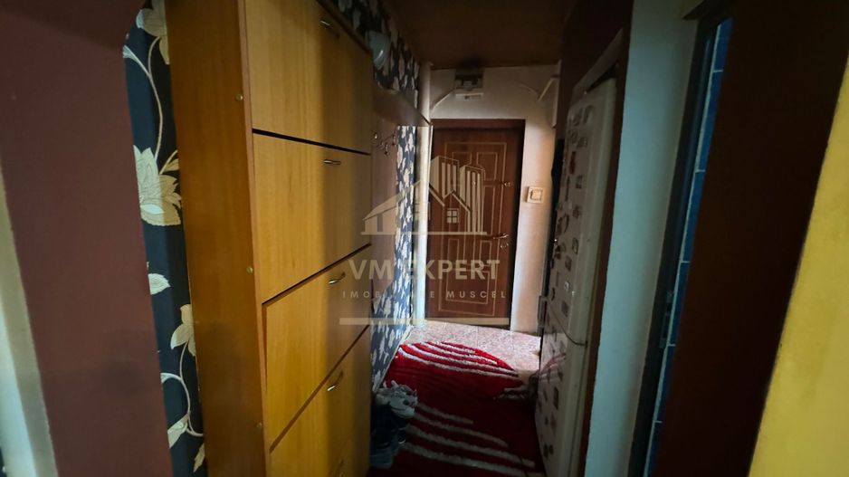 APARTAMENT 2 CAMERE, ETAJ 3, CAMPULUNG, ZONA VISOI - Poză 6