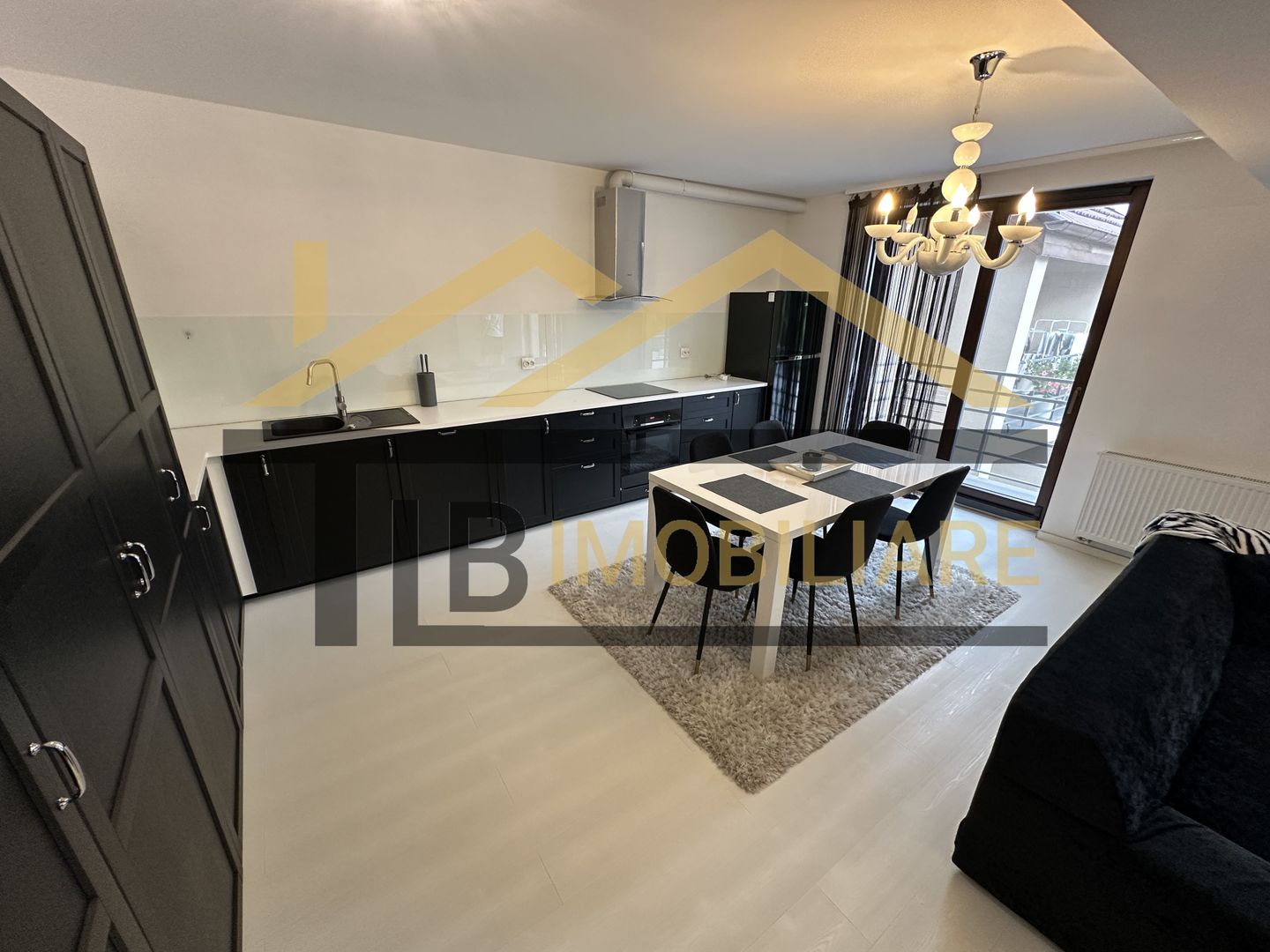 Apartament de 2 camere, 78mp, decomandat, parcare, Zona UltraCentral - Poză 4