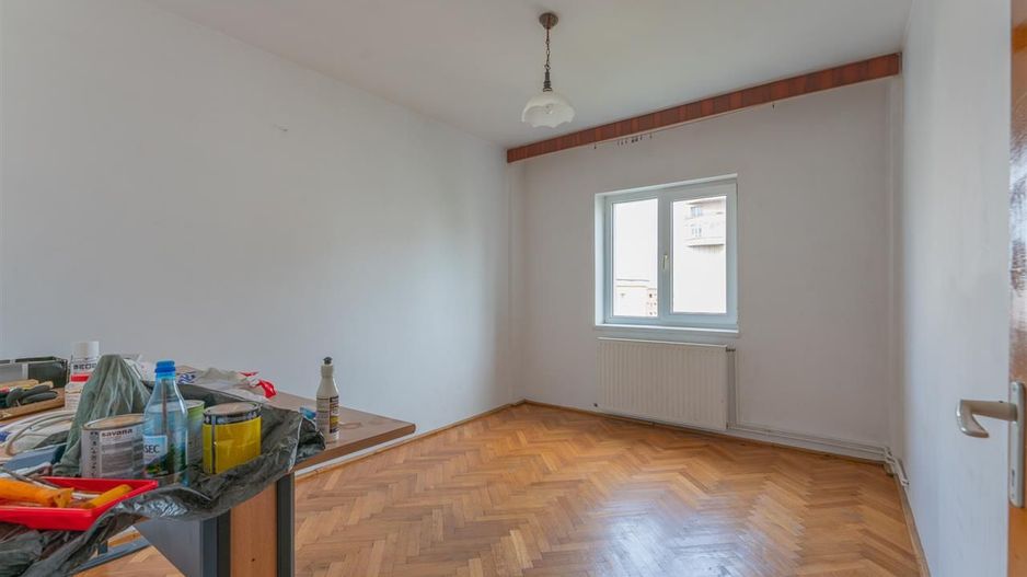 Apartament nemobilat in zona Spitalului Judetean - Poză 6