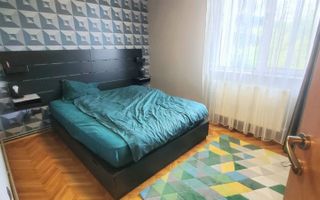 Apartament cu 3 camere, decomandat,  garaj, zona Iulius Mall - Poză 1