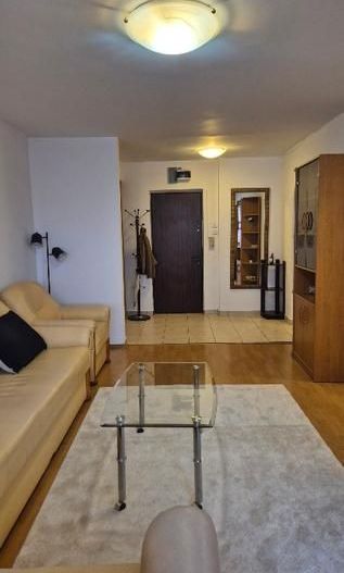 Apartament 2 camere metrou Favorit , luminos, mobilat, parcare inclusa - Poză 5