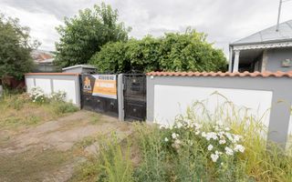Casă cu 5 camere, complet renovată cu teren 920 mp în Tecuci - Poză 3
