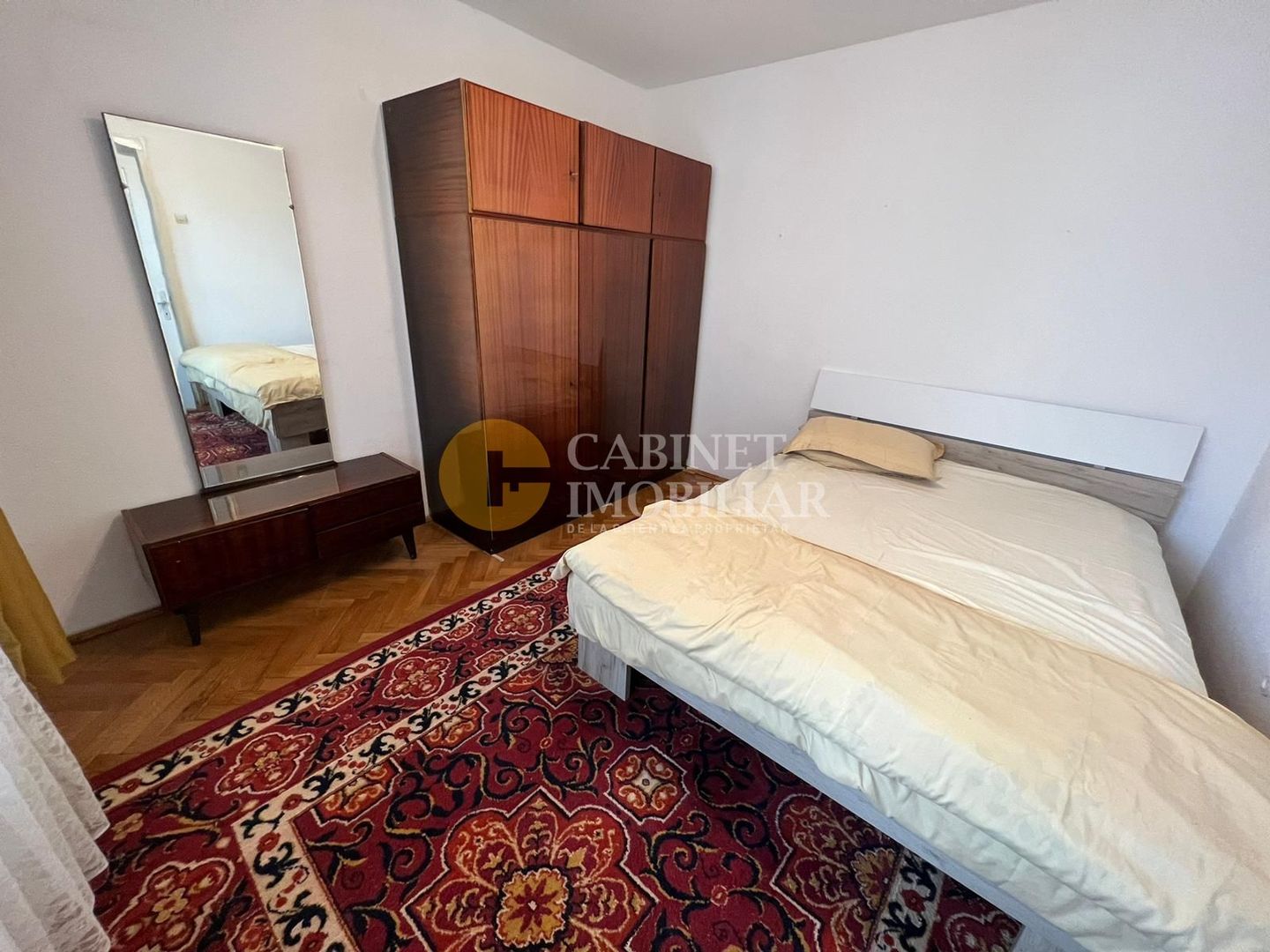 Apartament cu 2 camere - Etaj 2 - Fara Risc - Mobilat/Utilat - Podu Ros - Poză 1