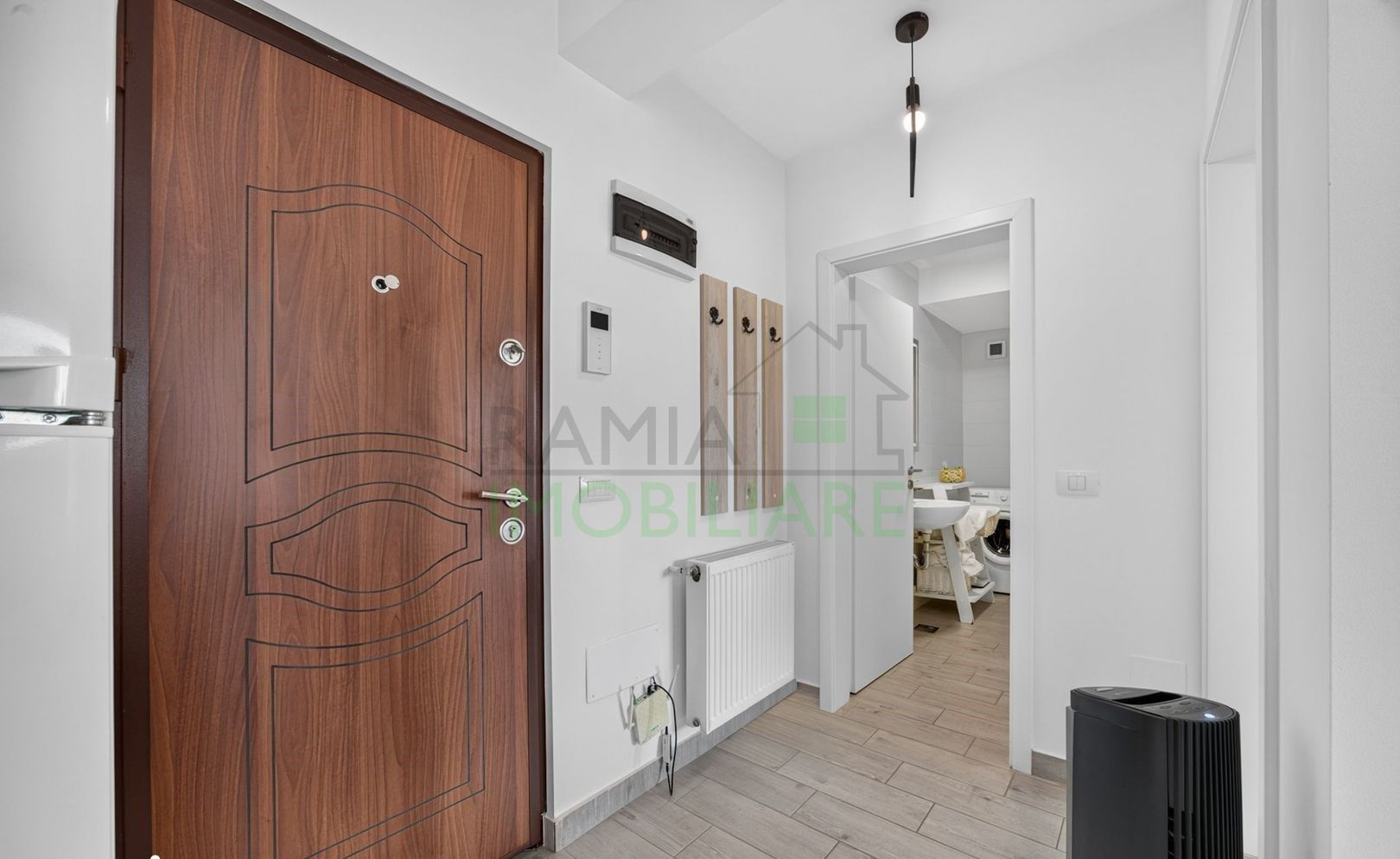 Apartament 2 camere,mobilat și utilat, parcare inclusă - Poză 5