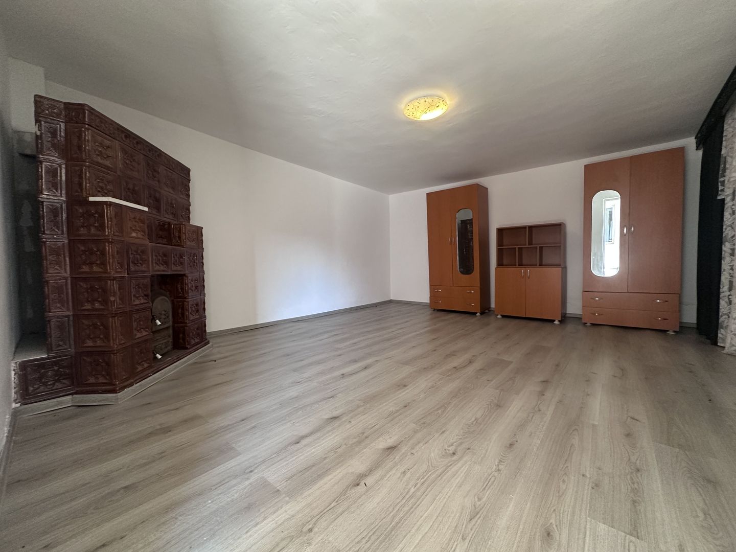 Vanzare casă P+1E cu garaj, beci și 653 mp teren-Valea Voievozilor - Poză 5